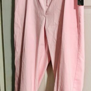 ****NEW**** Pink Capris